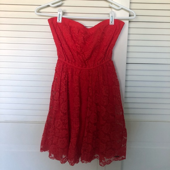 Hollister Keyhole Back Dress - Picture 1 of 3
